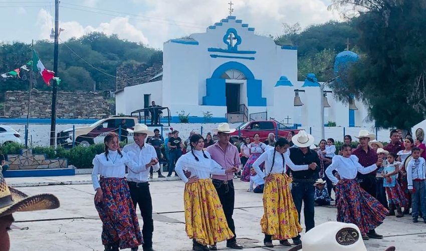 Desfile 20 de Noviembre en el municipio de San Nicolás