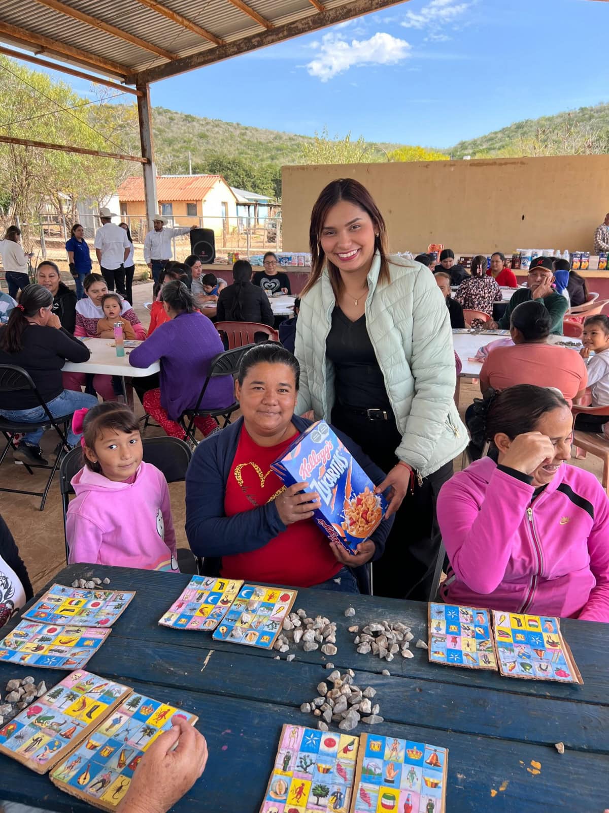 Juego de lotería en el ejido Flechadores